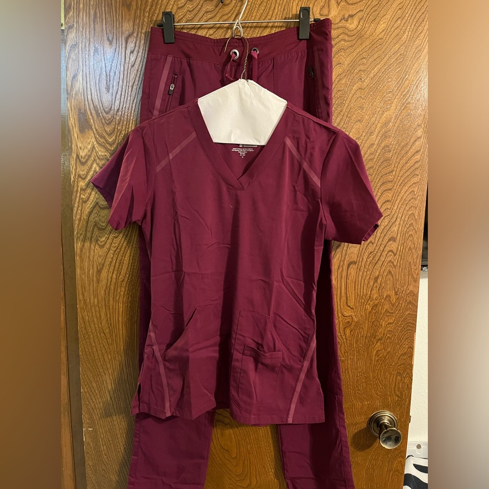 Women’s Maroon Scrub Set